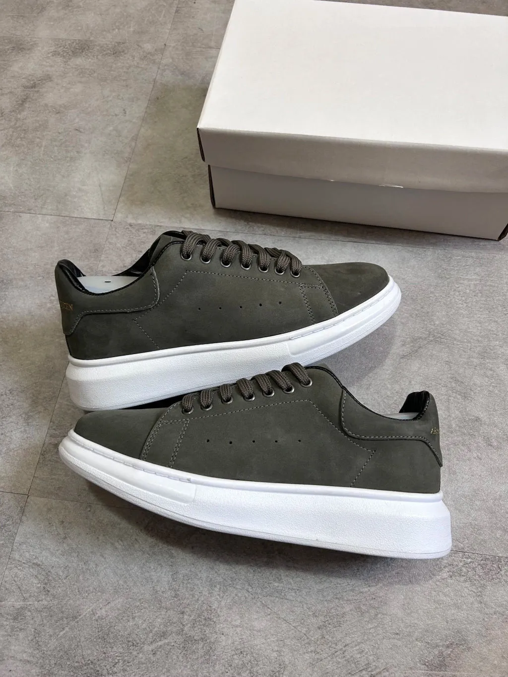 Tênis Alexander Mcqueen Oversized
