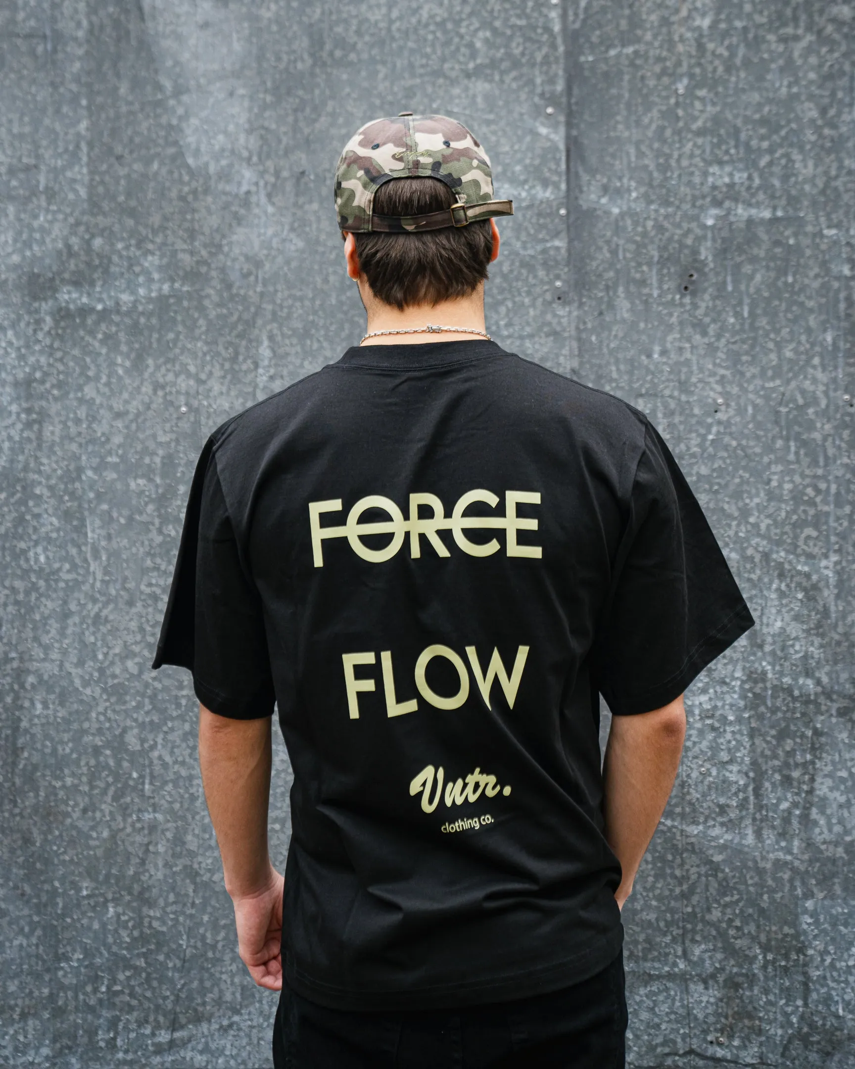 Venture Force Flow Tee - Negro