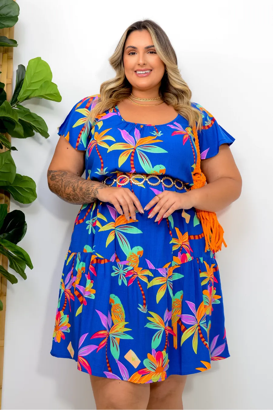 Vestido Curto Plus Size Resort