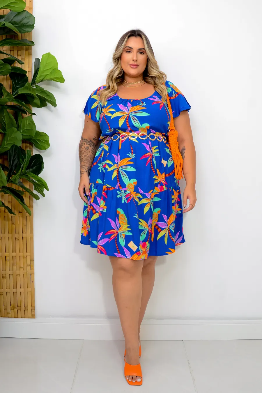 Vestido Curto Plus Size Resort